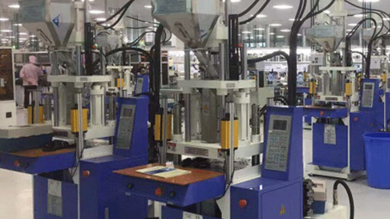 Can Standard Injection Molding Machines Handle High-Volume Production Runs?